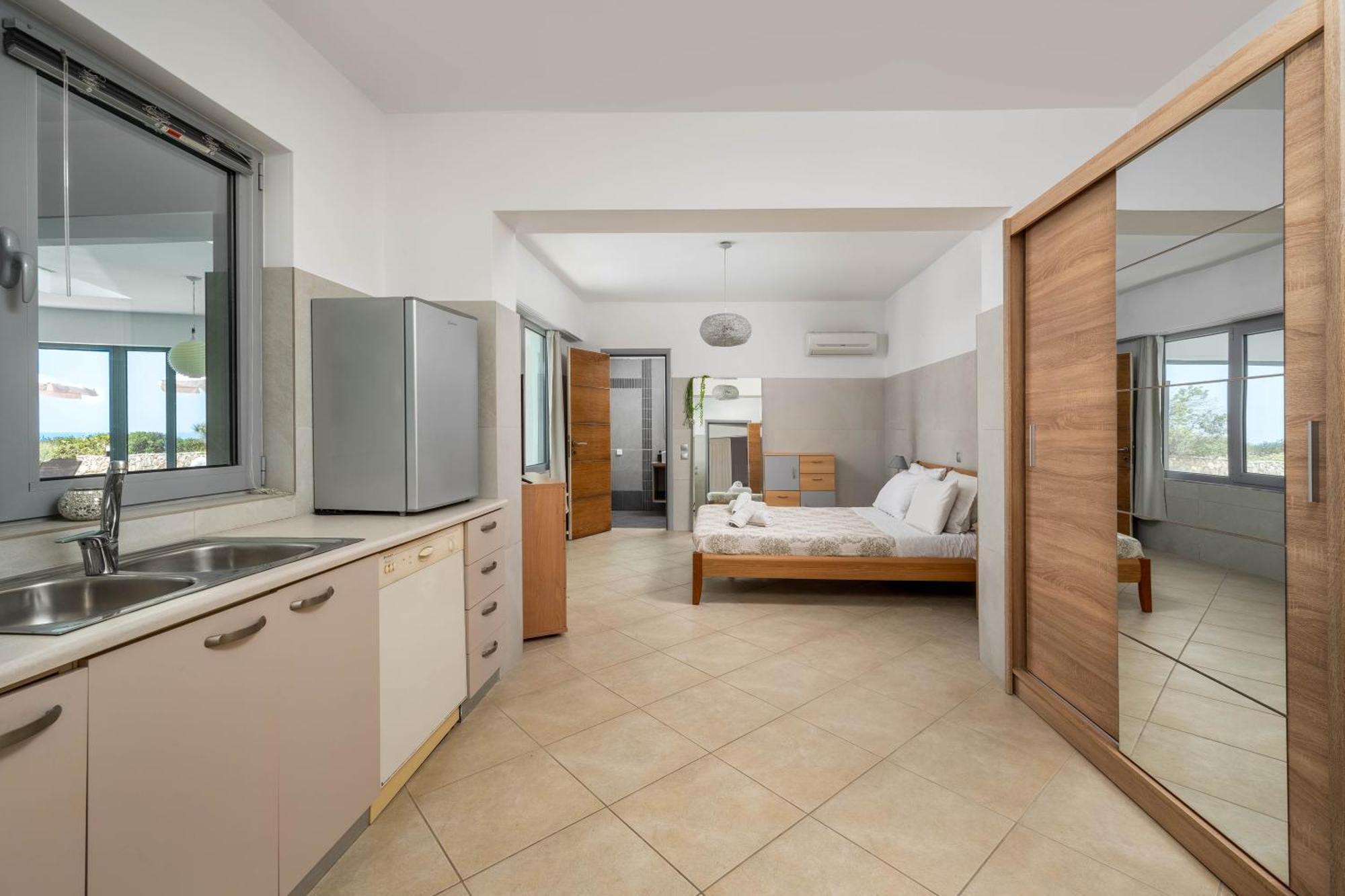 Villa Zafira - Seaview Manor With Heated Pool Καλλιθέα Εξωτερικό φωτογραφία
